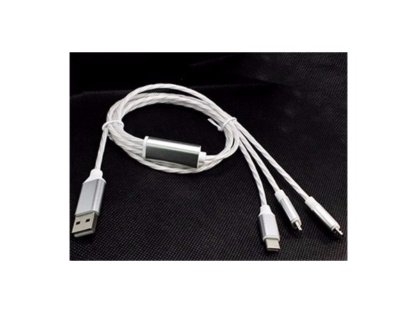 聯(lián)鑫德誠(chéng)數(shù)據(jù)線定制讓你是手機(jī)充電更快更安全